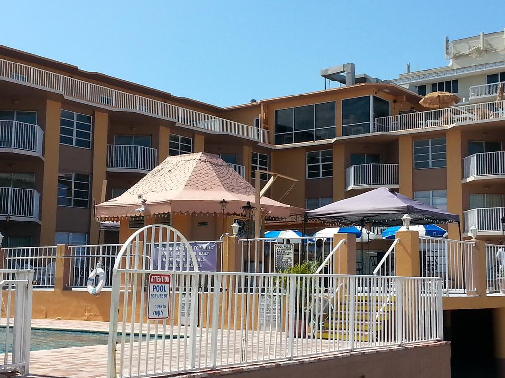 Seaspray Inn Beach Resort Palm Beach Shores Dış mekan fotoğraf
