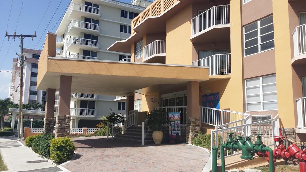 Seaspray Inn Beach Resort Palm Beach Shores Dış mekan fotoğraf