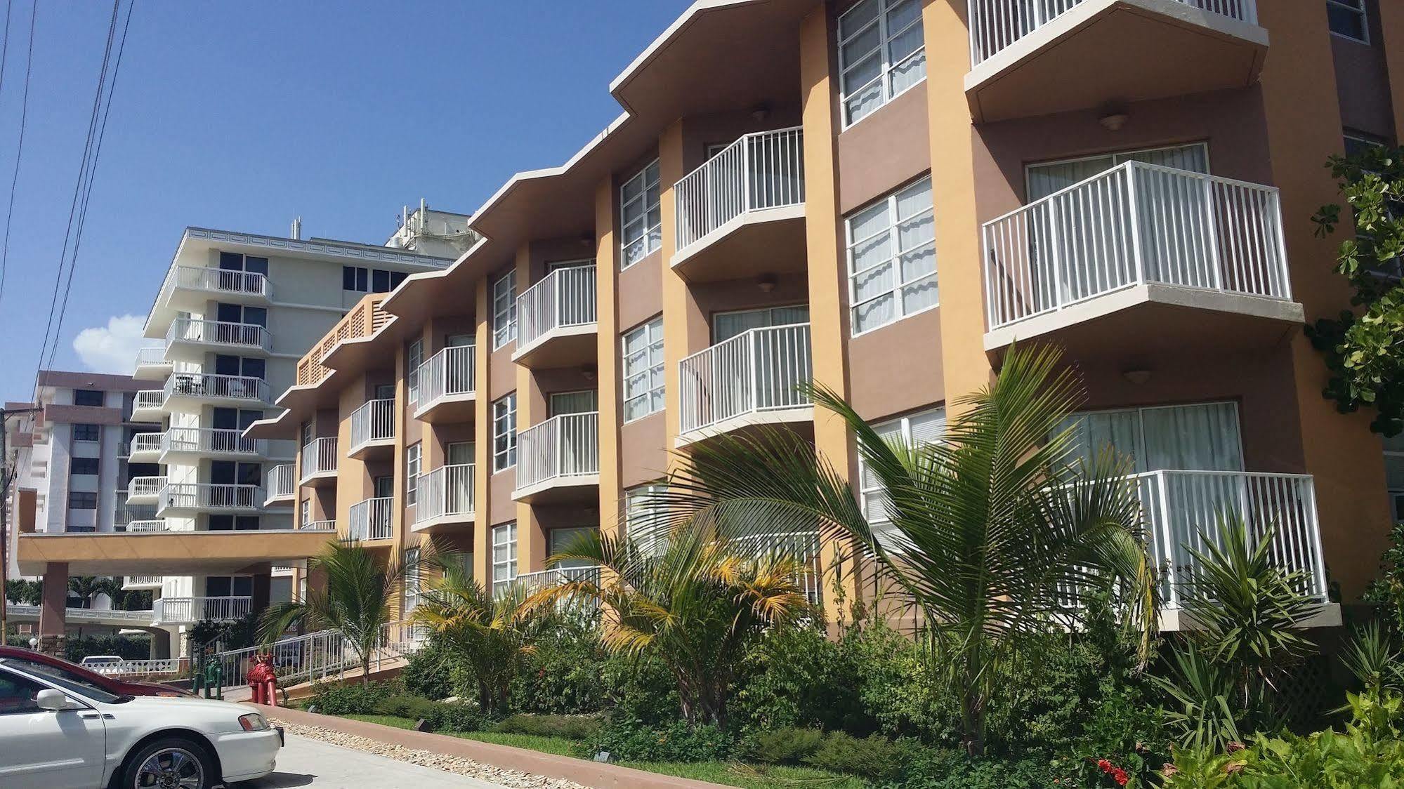 Seaspray Inn Beach Resort Palm Beach Shores Dış mekan fotoğraf