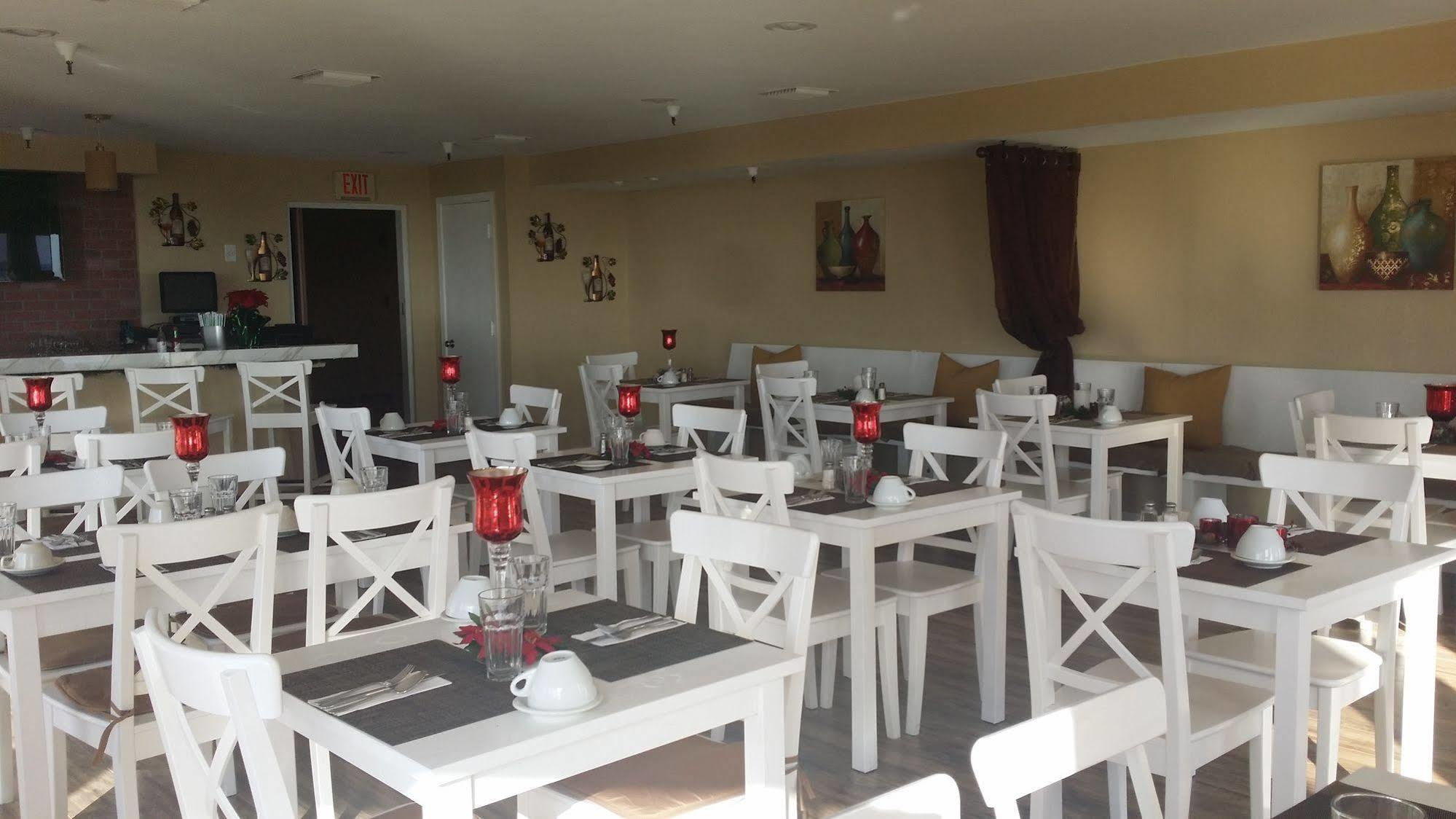 Seaspray Inn Beach Resort Palm Beach Shores Dış mekan fotoğraf