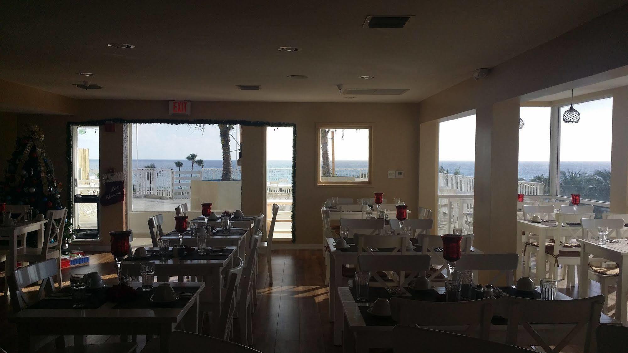 Seaspray Inn Beach Resort Palm Beach Shores Dış mekan fotoğraf