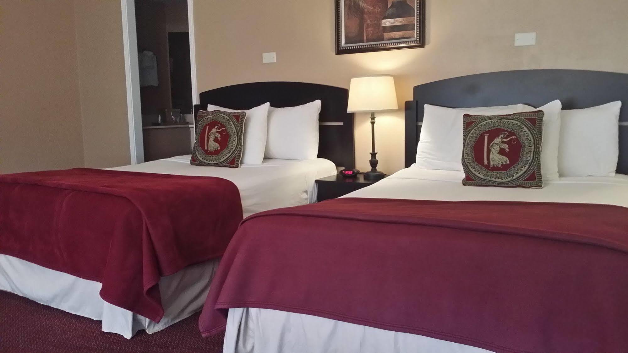 Seaspray Inn Beach Resort Palm Beach Shores Dış mekan fotoğraf