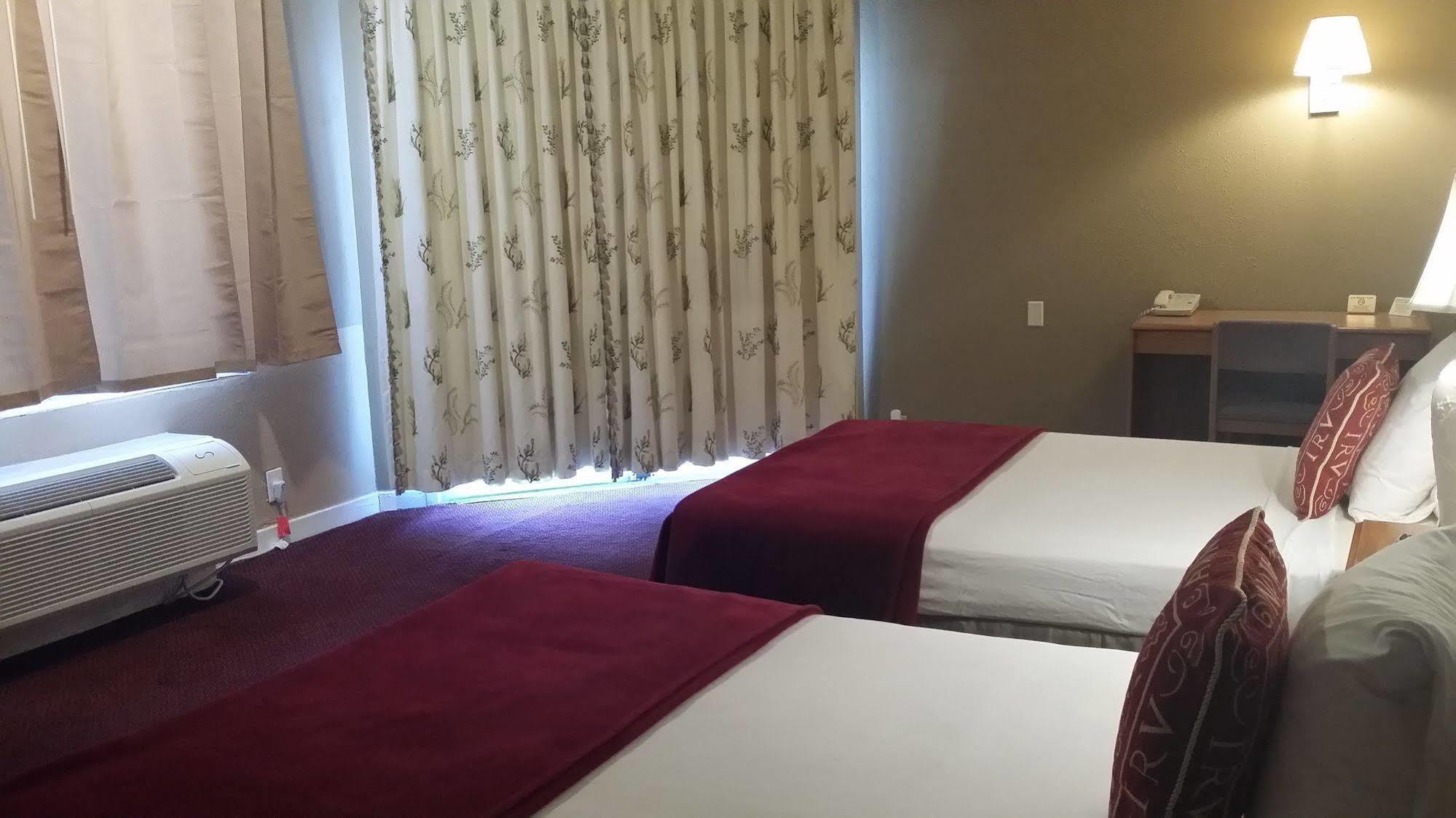 Seaspray Inn Beach Resort Palm Beach Shores Dış mekan fotoğraf